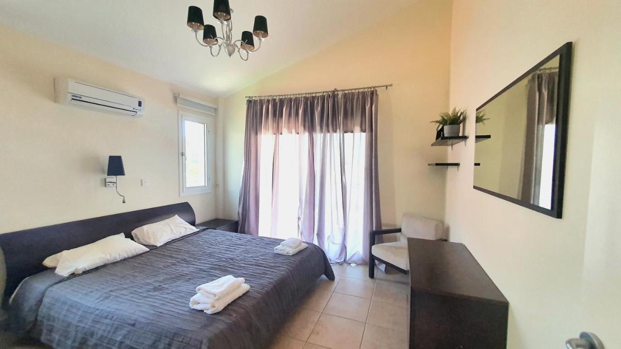 Villa Sofia Coral Bay Buitenkant foto